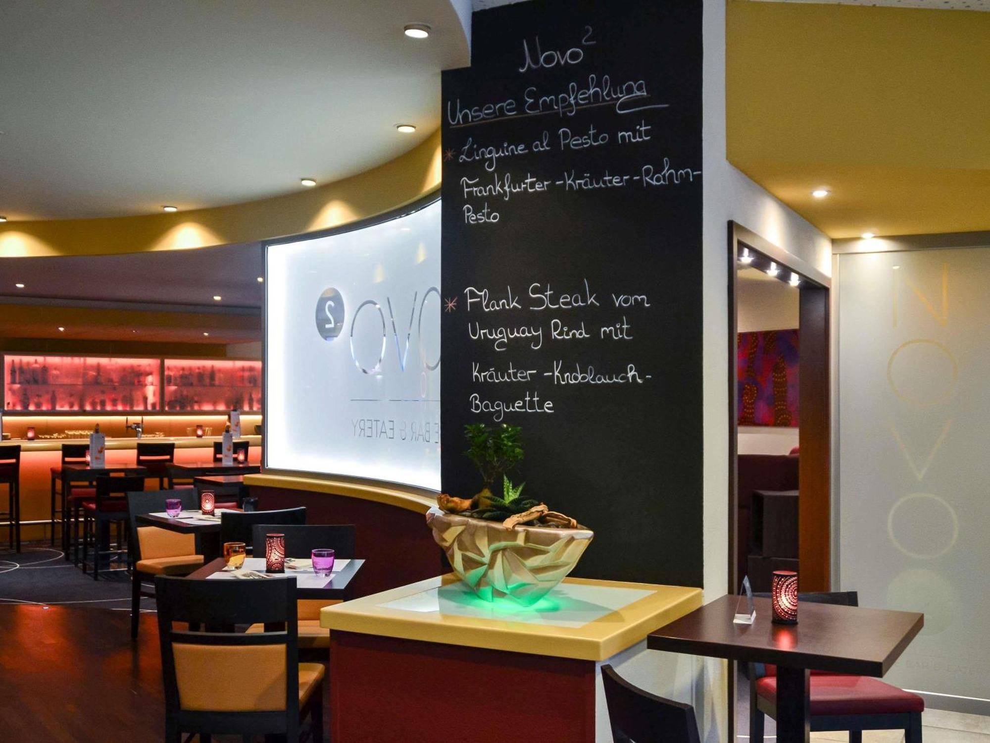 Novotel Frankfurt City Франкфурт на Майн Екстериор снимка