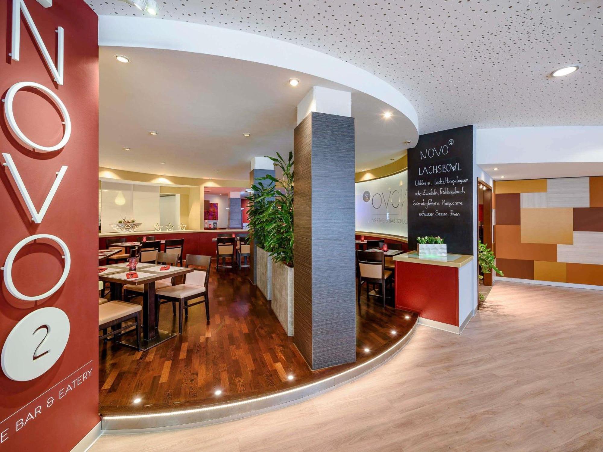 Novotel Frankfurt City Франкфурт на Майн Екстериор снимка